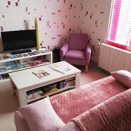 Pavillon Kifadonfe 3 Ch Avec Cour Et Jardin Clos Holiday home Saint-Germain-Lembron